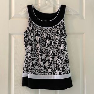 AGB black and white sleeveless blouse (m).